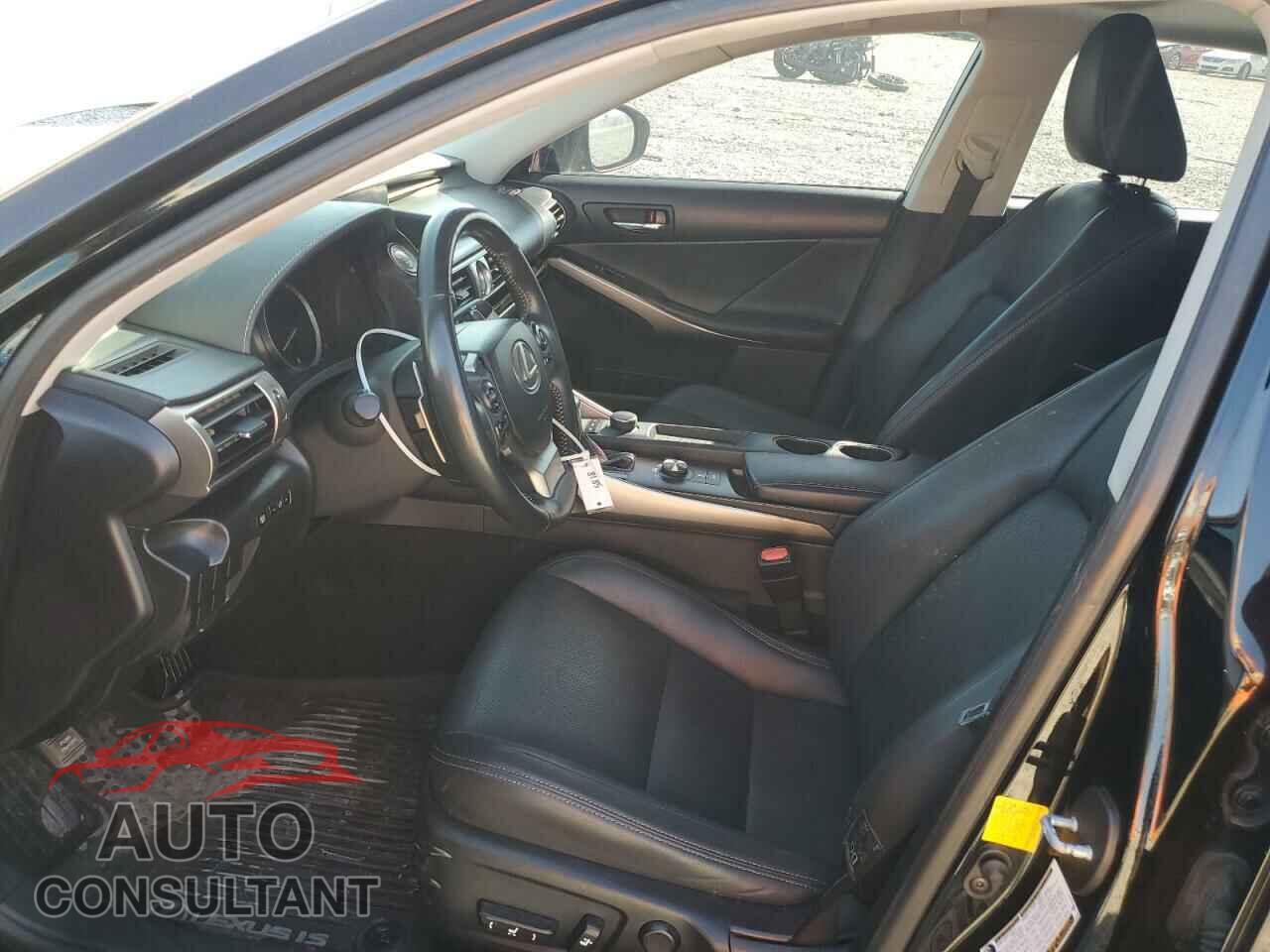 LEXUS IS 2015 - JTHBF1D20F5054420
