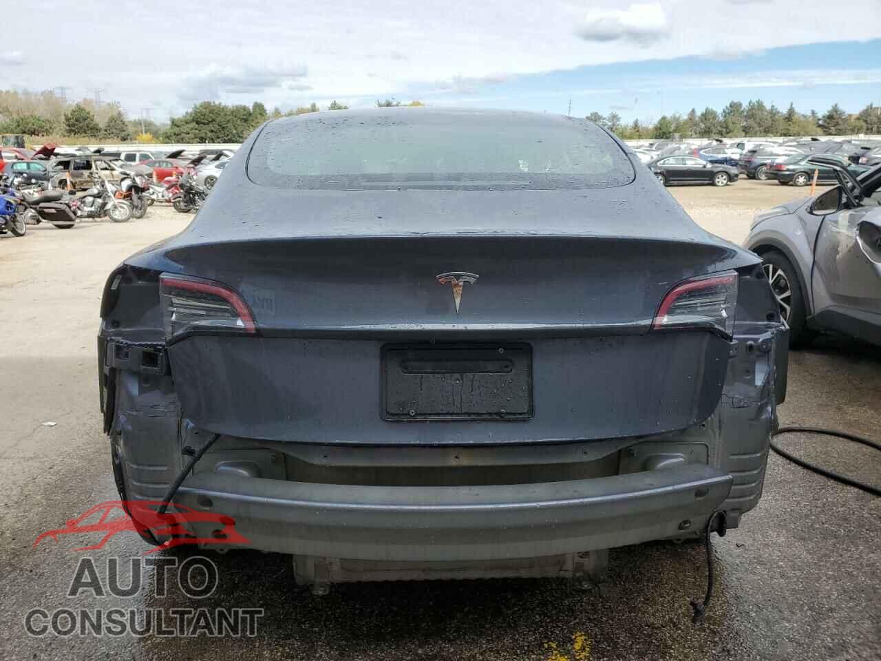 TESLA MODEL 3 2022 - 5YJ3E1EA7NF289621
