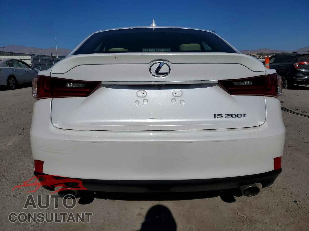 LEXUS IS 2016 - JTHBA1D25G5027522