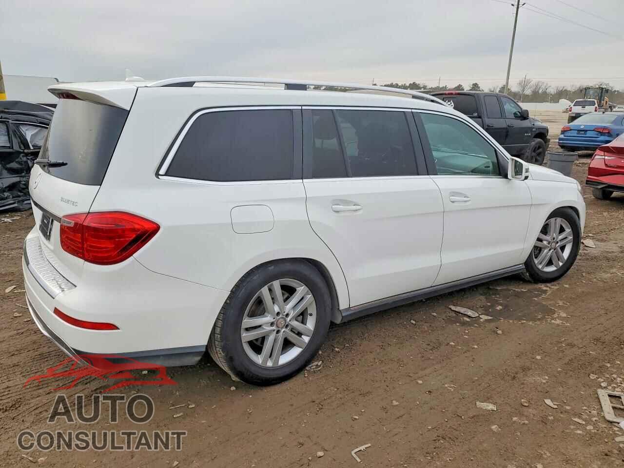 MERCEDES-BENZ GL-CLASS 2015 - 4JGDF2EE2FA468701