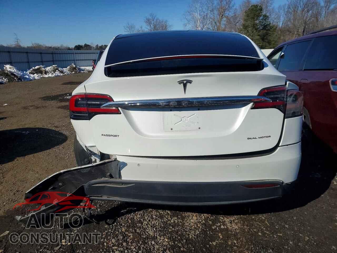 TESLA MODEL X 2020 - 5YJXCBE21LF232754