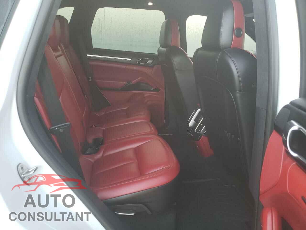 PORSCHE CAYENNE 2017 - WP1AD2A29HLA83277