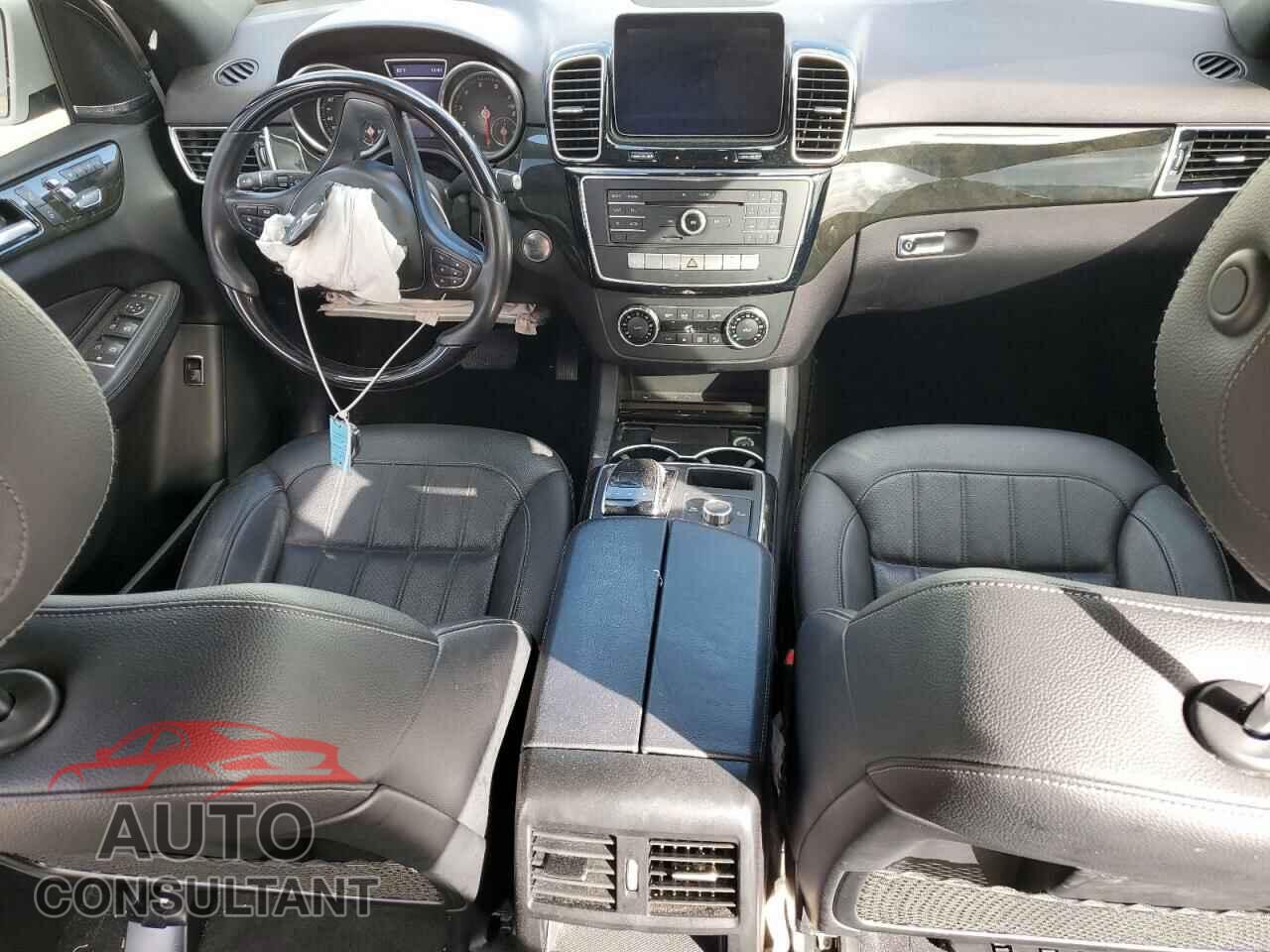 MERCEDES-BENZ GLE-CLASS 2018 - 4JGDA5JBXJB005168