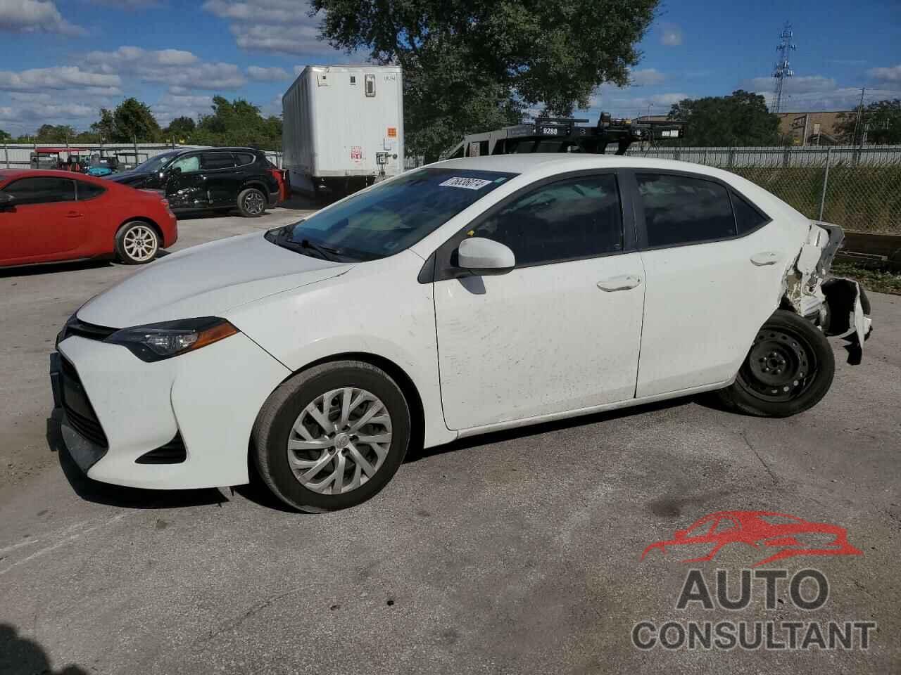 TOYOTA COROLLA 2017 - 5YFBURHE7HP586859