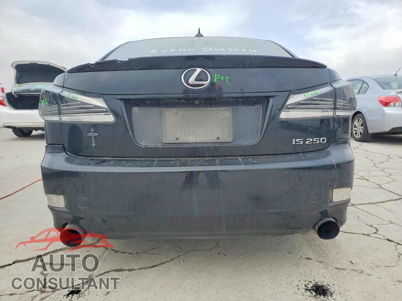 LEXUS IS 2011 - JTHBF5C21B5155243