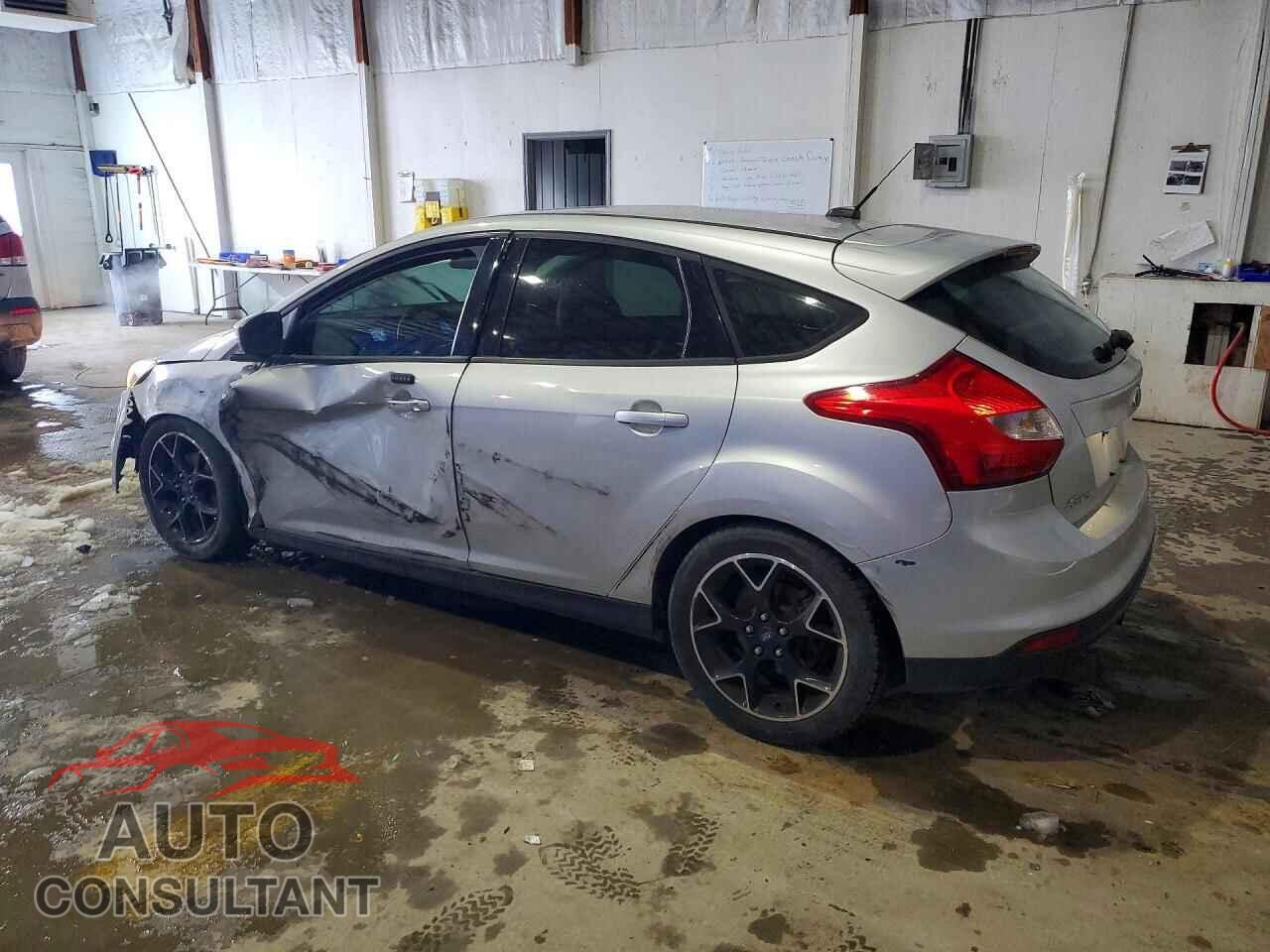 FORD FOCUS 2014 - 1FADP3K2XEL194061