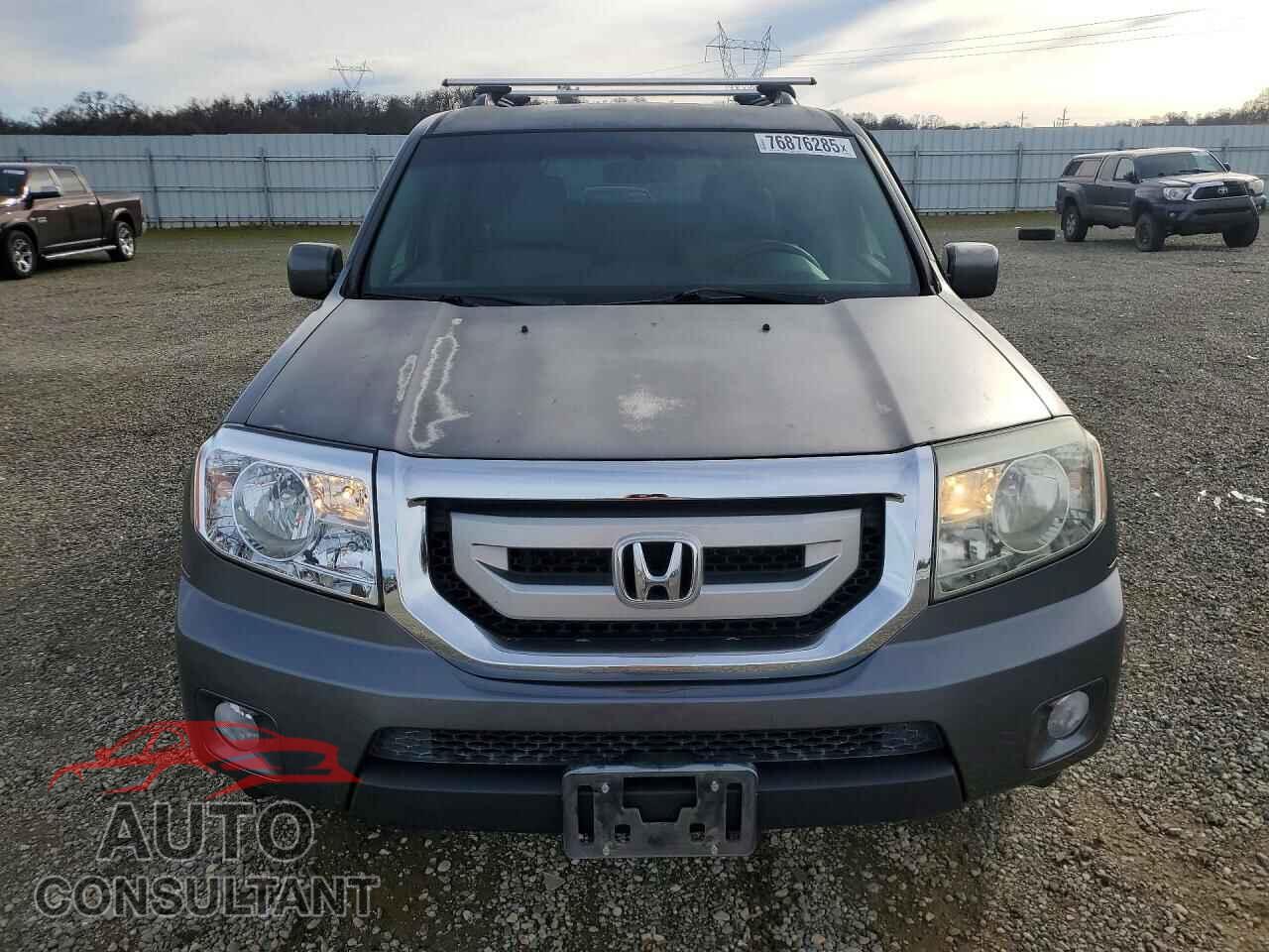HONDA PILOT 2011 - 5FNYF4H44BB031921