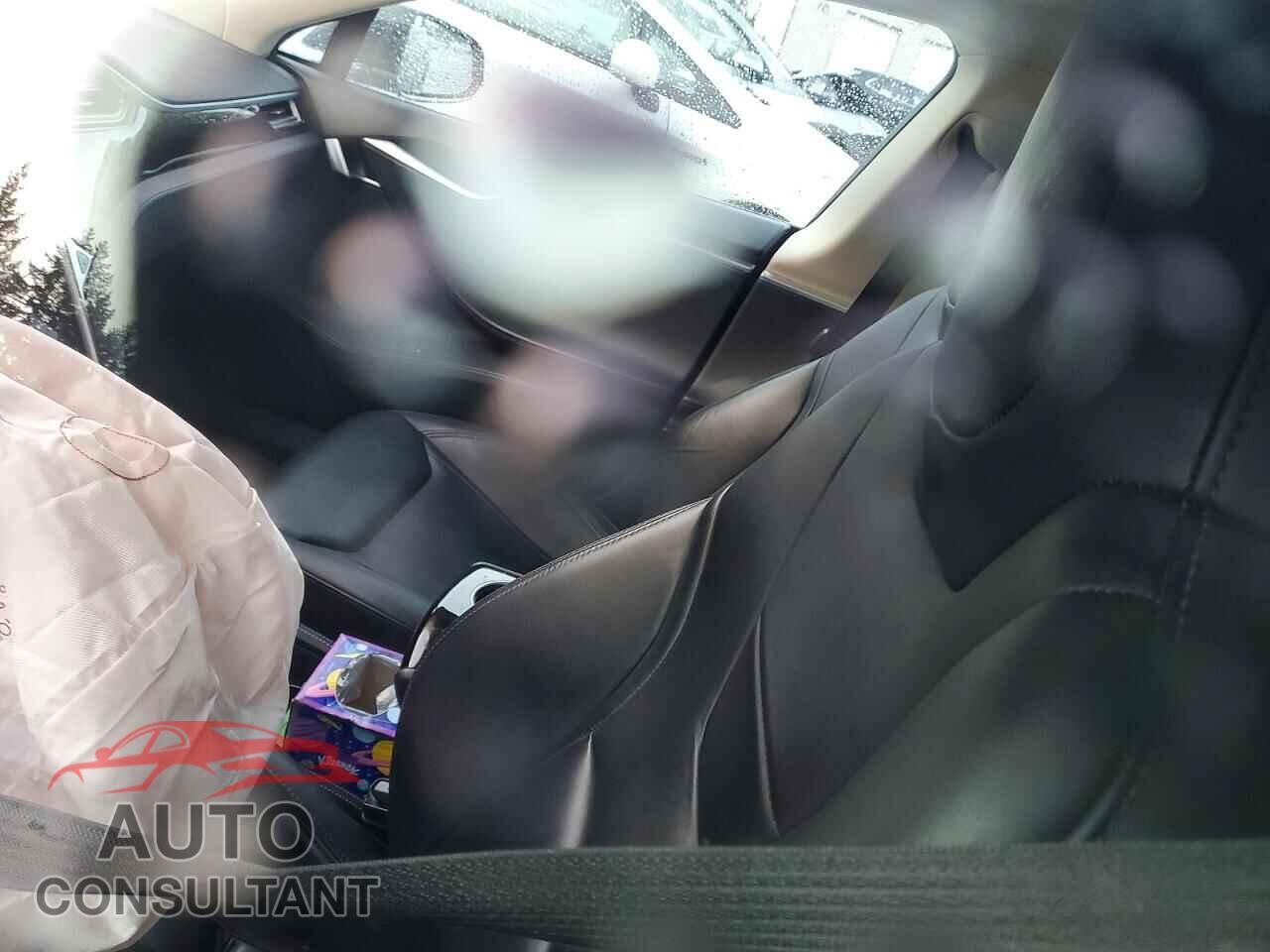 TESLA MODEL S 2015 - 5YJSA1S22FF085914
