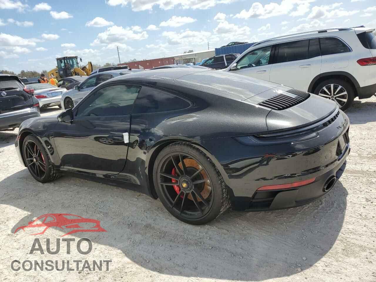PORSCHE 911 2024 - WP0AB2A99RS220133