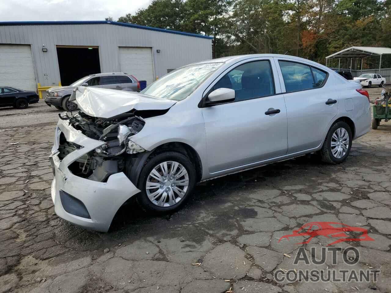 NISSAN VERSA 2019 - 3N1CN7APXKL824602