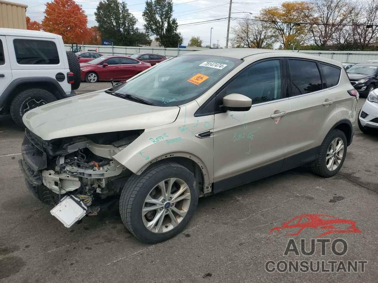 FORD ESCAPE 2017 - 1FMCU0G90HUB76889