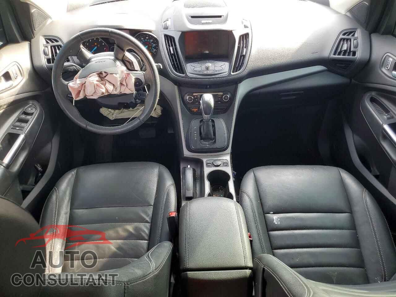 FORD ESCAPE 2015 - 1FMCU0GX9FUB11809