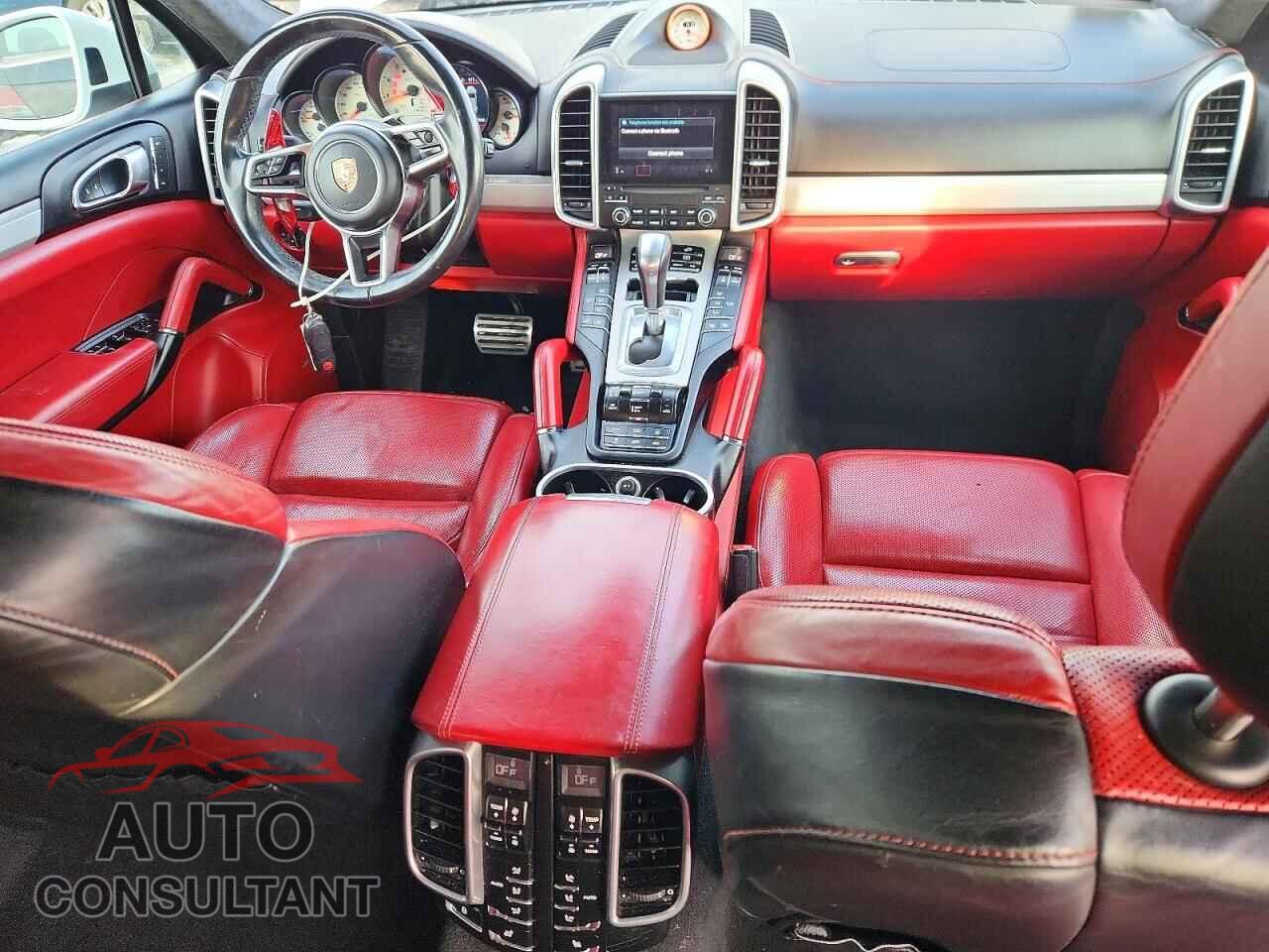 PORSCHE CAYENNE 2017 - WP1AD2A20HLA83877