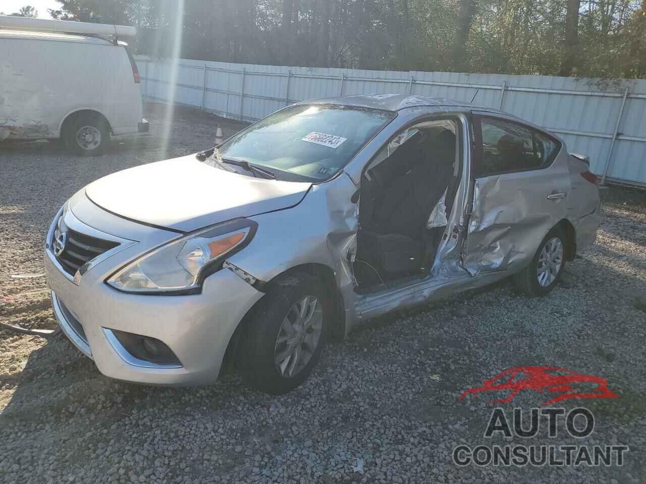 NISSAN VERSA 2018 - 3N1CN7AP3JL861957