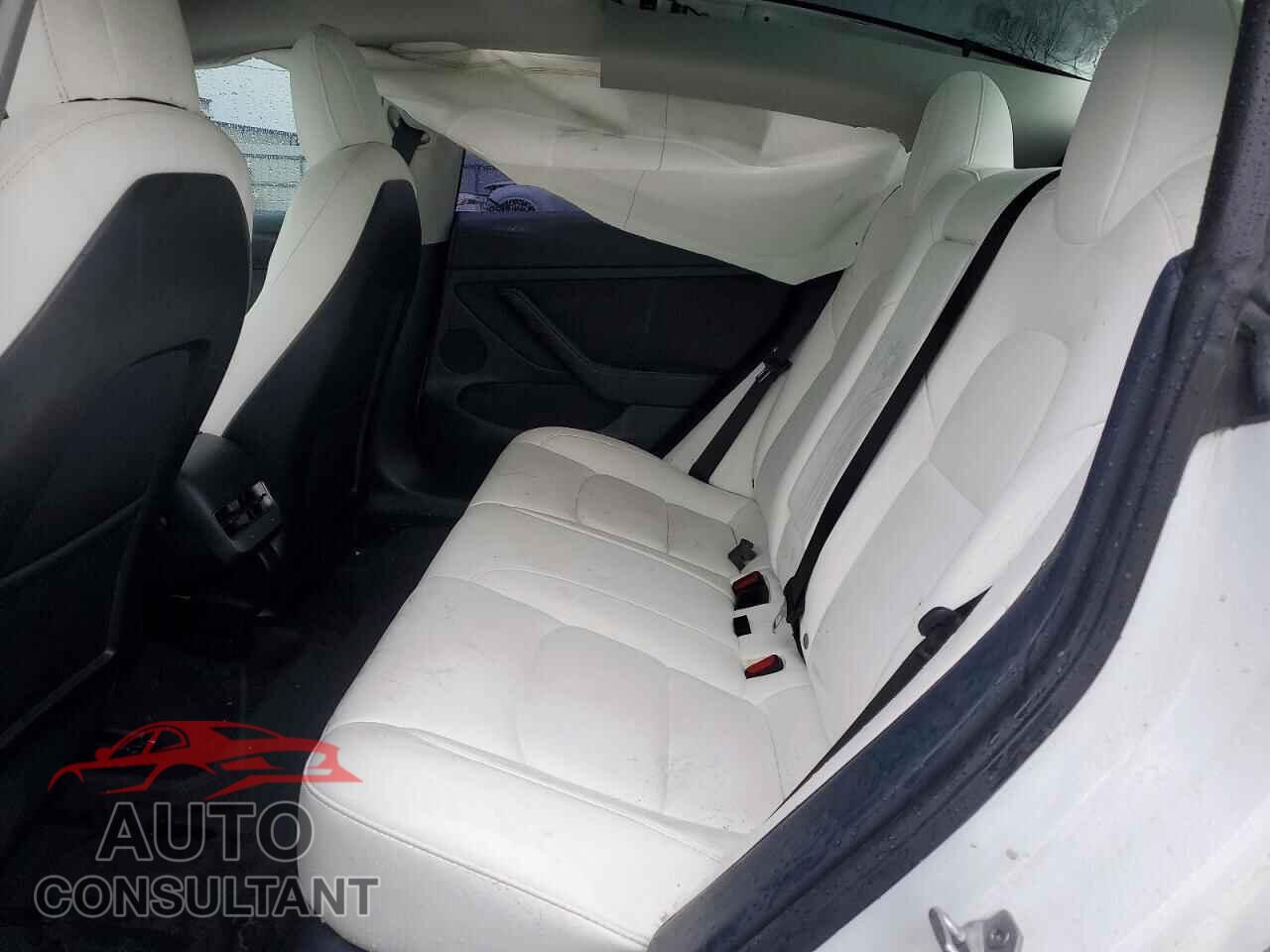 TESLA MODEL 3 2021 - 5YJ3E1EAXMF098774