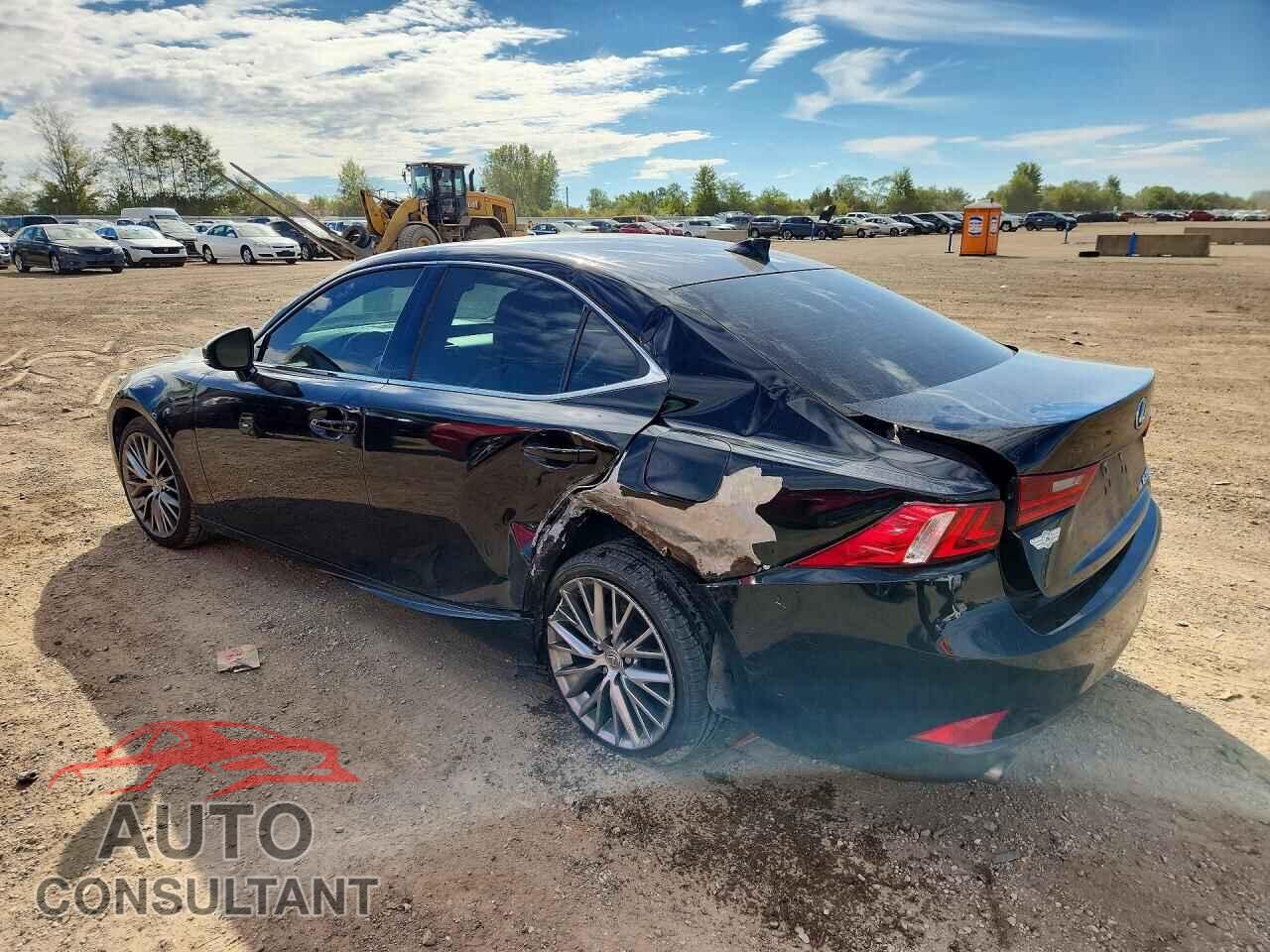 LEXUS IS 2015 - JTHCF1D21F5027649