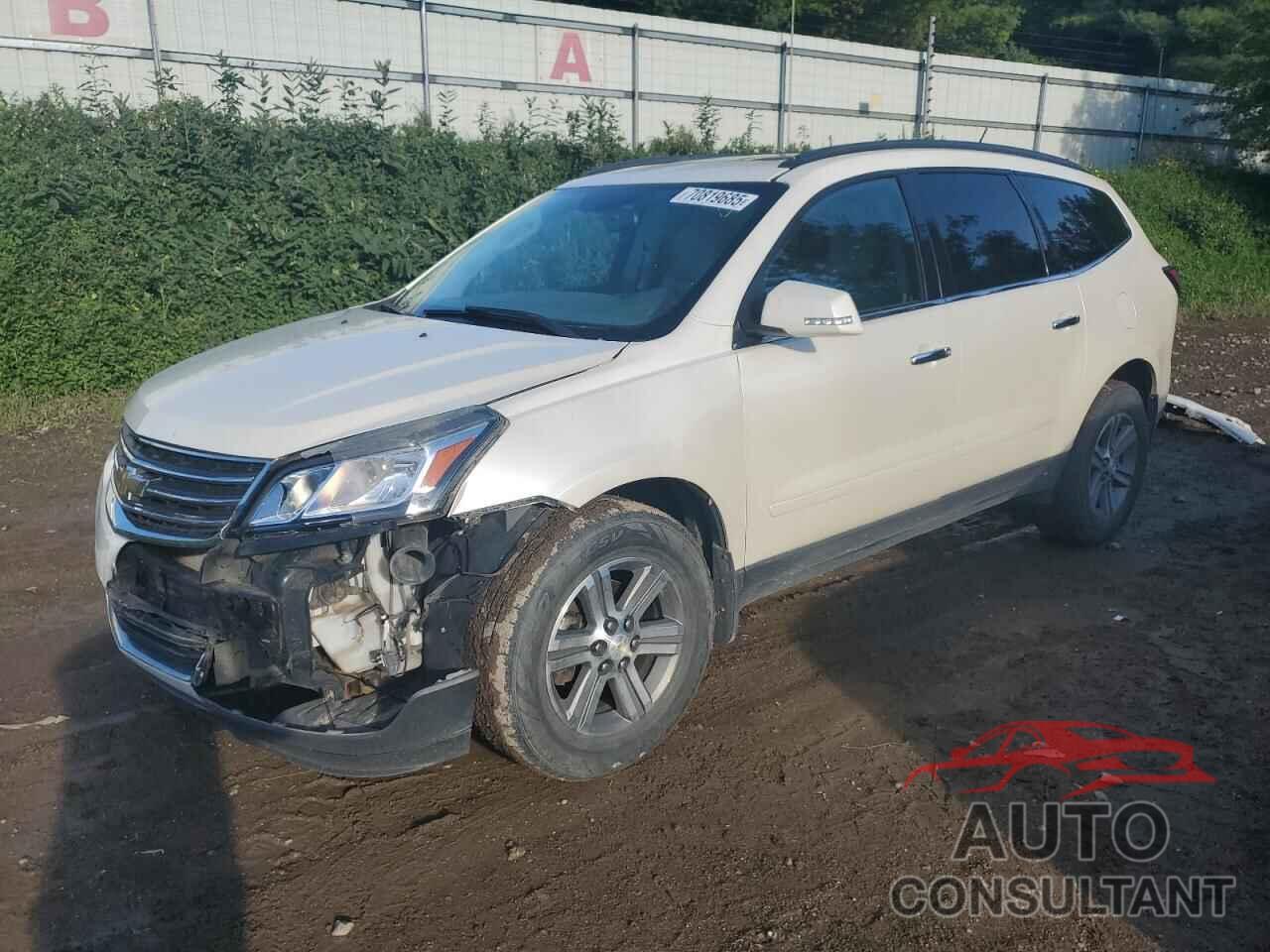 CHEVROLET TRAVERSE 2015 - 1GNKVHKD3FJ304975