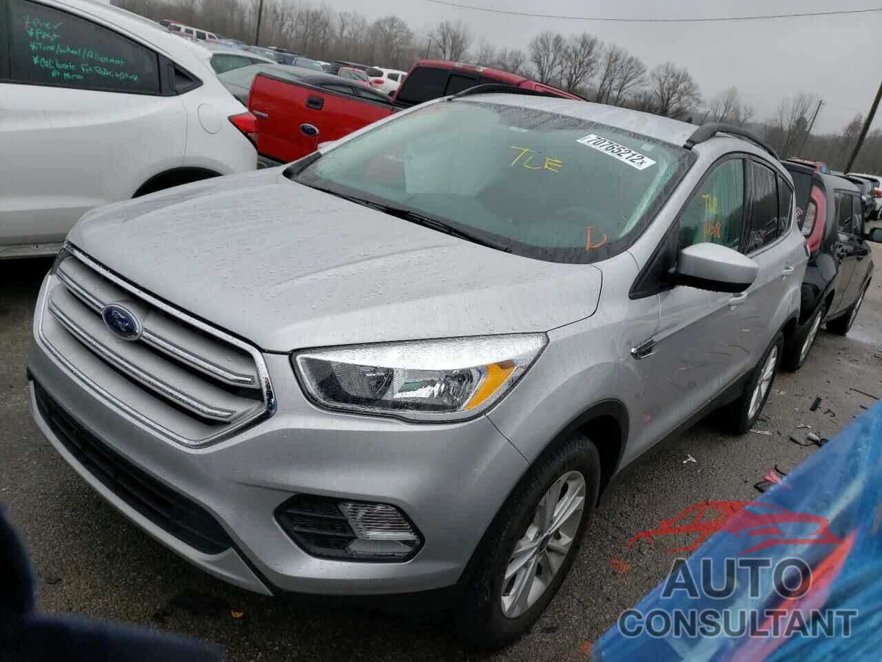 FORD ESCAPE 2018 - 1FMCU0GD4JUB08198