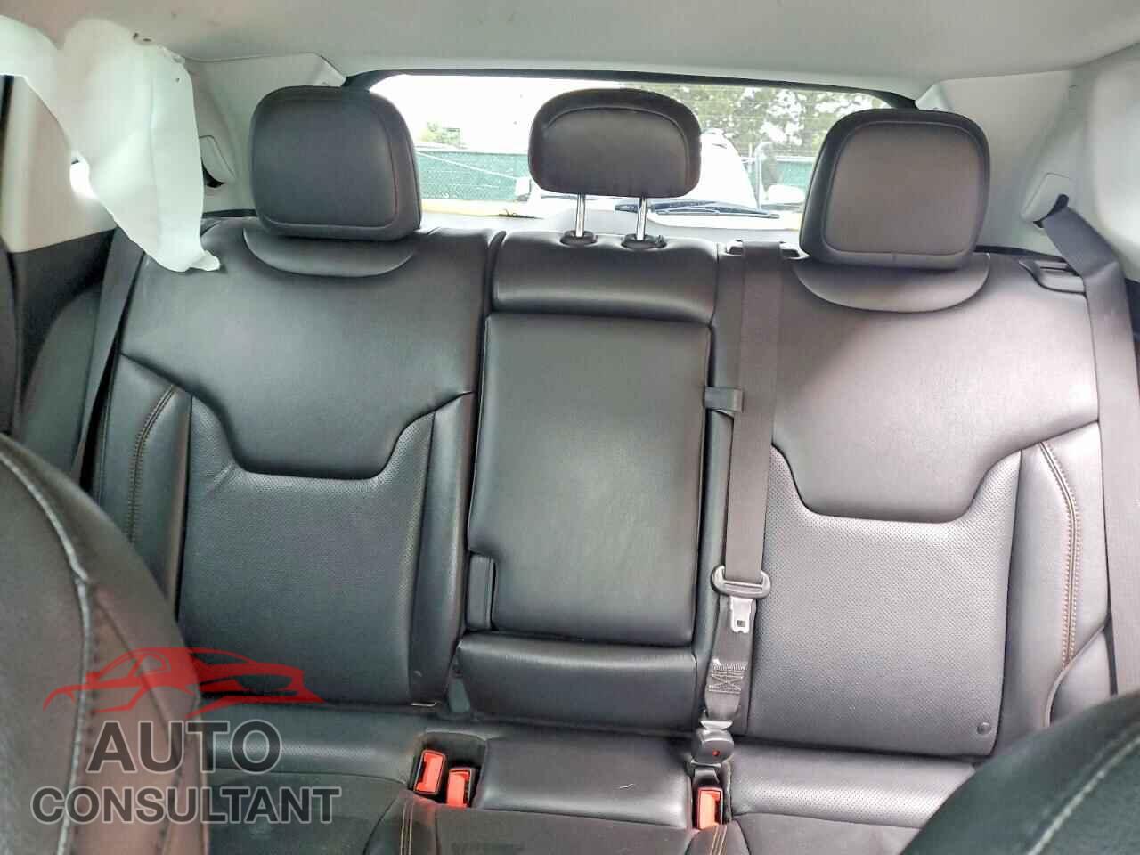 JEEP COMPASS 2021 - 3C4NJDCB4MT511176