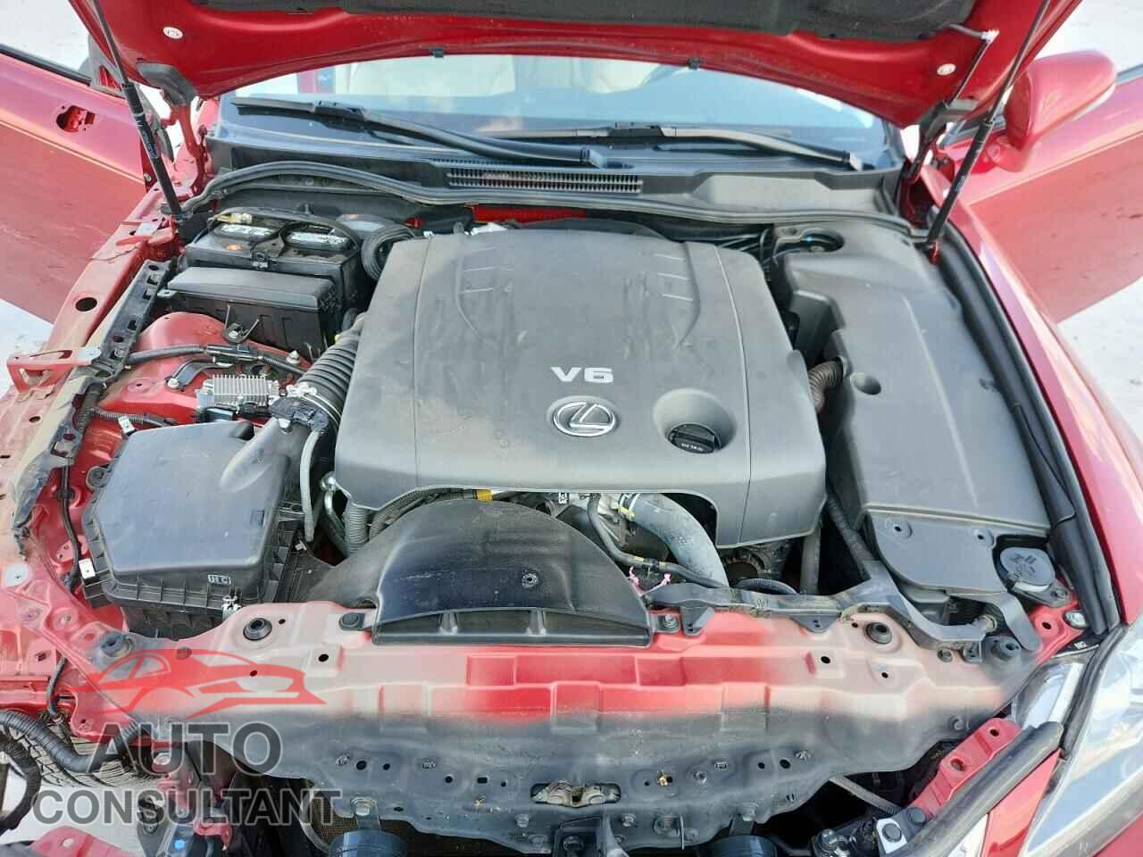 LEXUS IS 2015 - JTHFF2C24F2532431