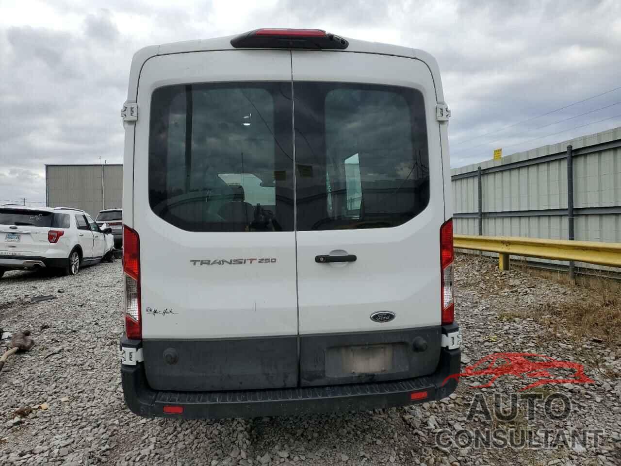 FORD TRANSIT 2020 - 1FTBR1C83LKB03413