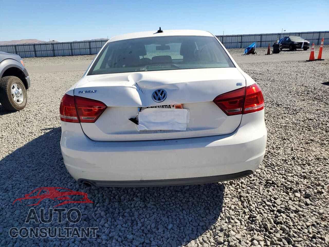 VOLKSWAGEN PASSAT 2014 - 1VWBP7A3XEC003626