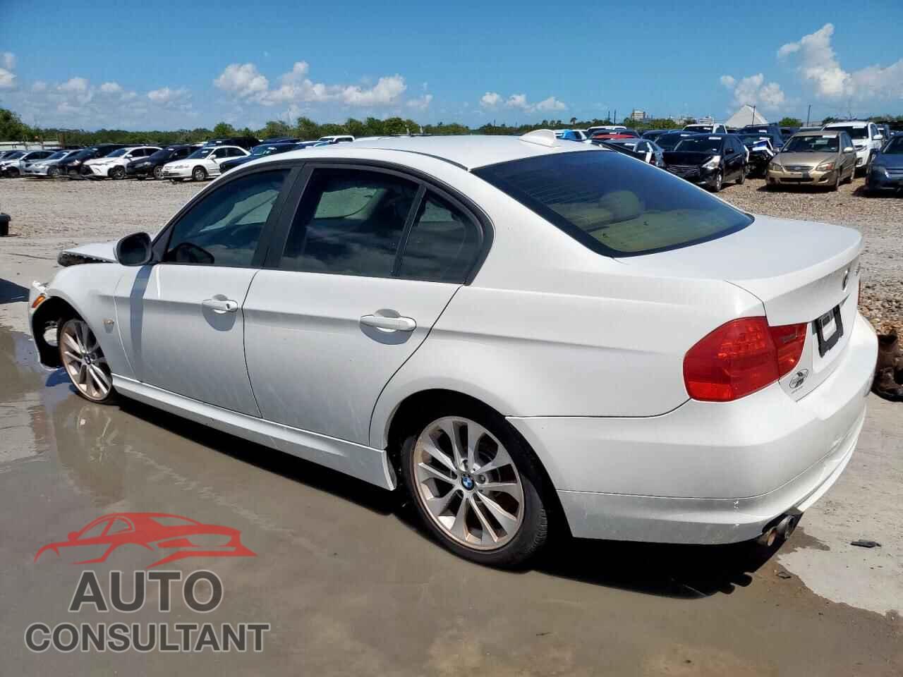 BMW 3 SERIES 2011 - WBAPH7C55BE852046