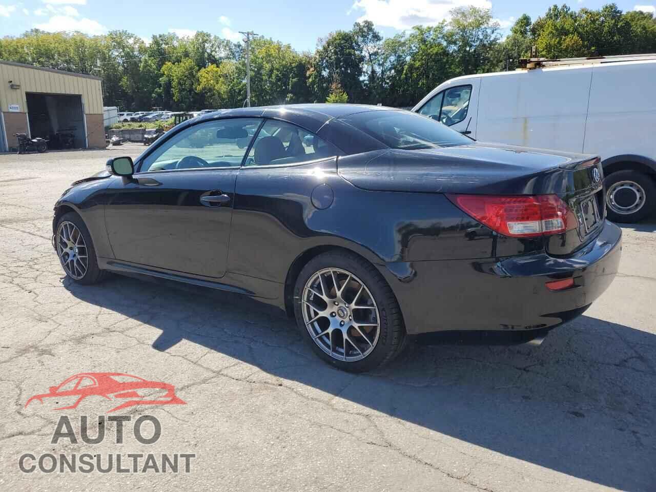 LEXUS IS 2012 - JTHFE2C28C2508597