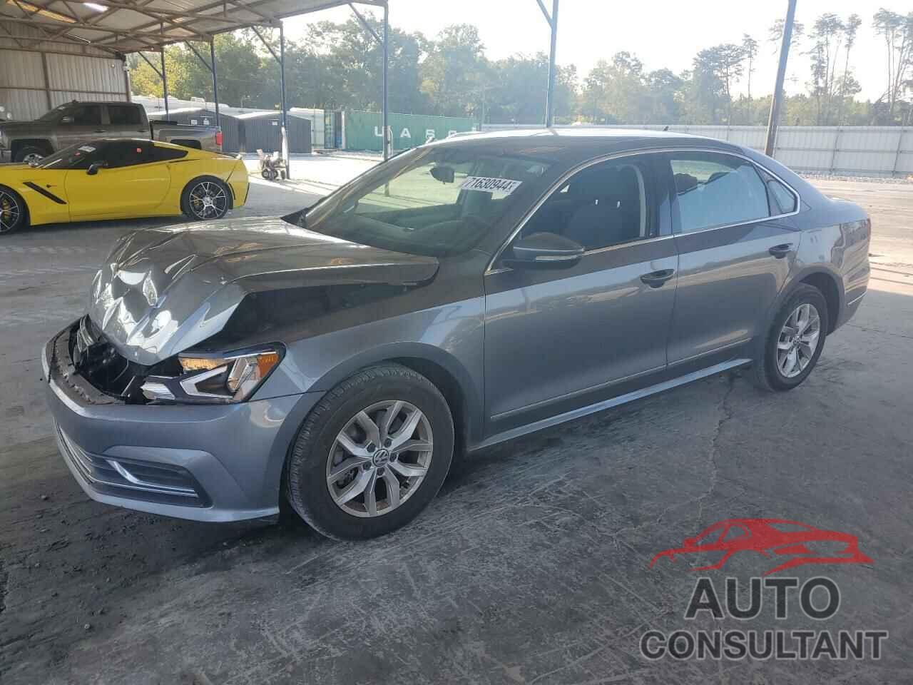 VOLKSWAGEN PASSAT 2017 - 1VWAT7A38HC083620