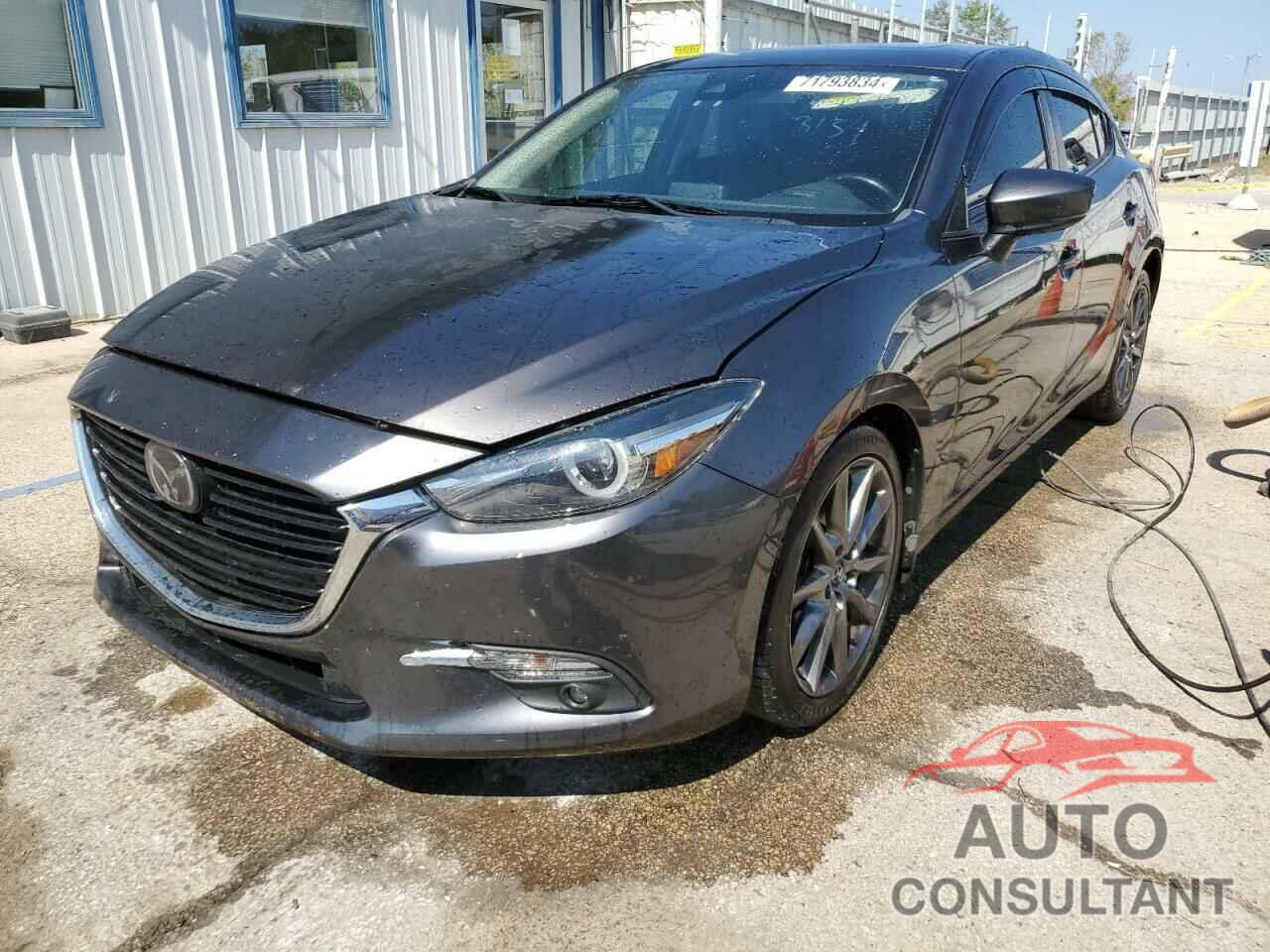 MAZDA 3 2018 - 3MZBN1M35JM223134