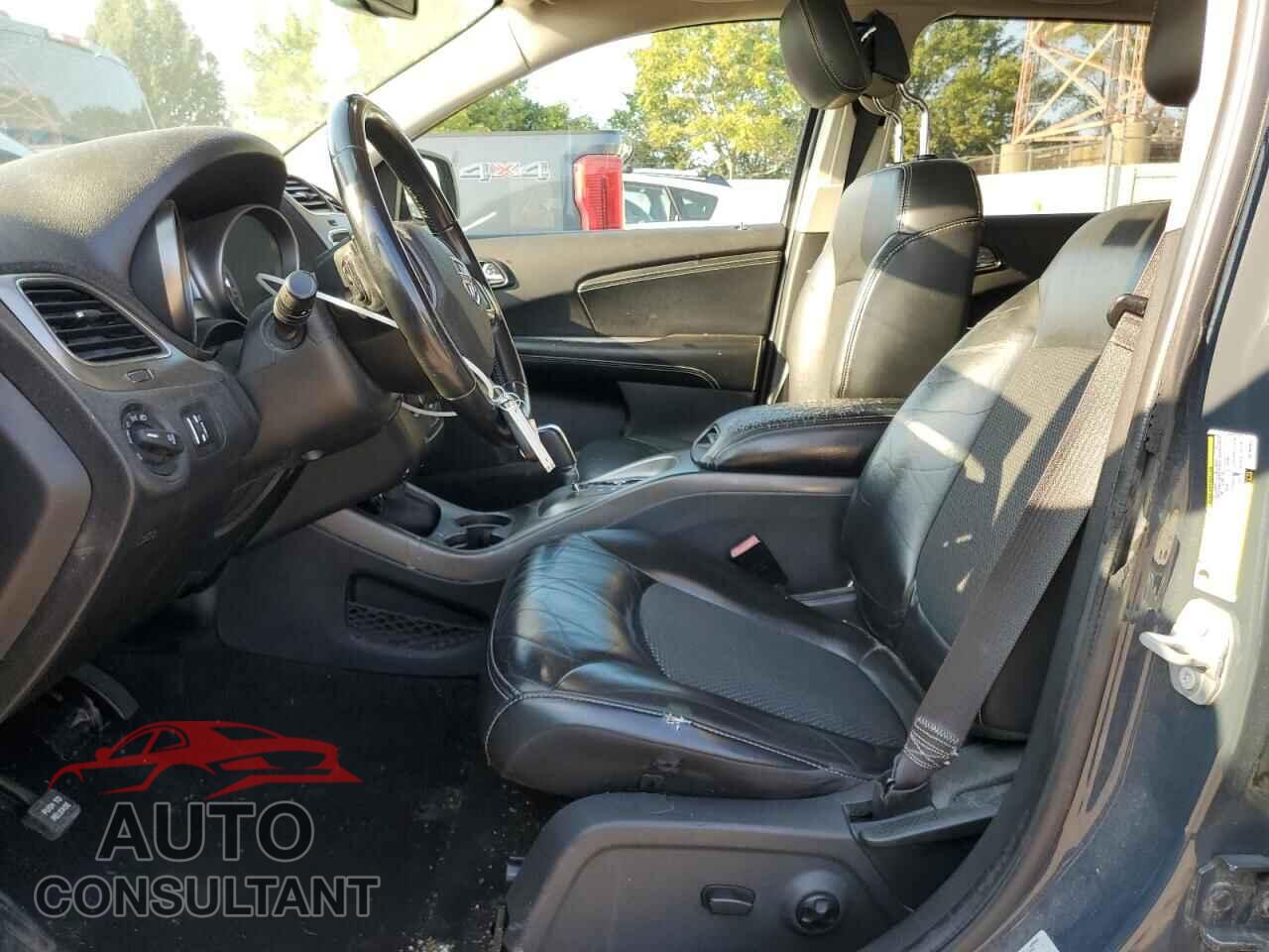 DODGE JOURNEY 2017 - 3C4PDCGB7HT599537