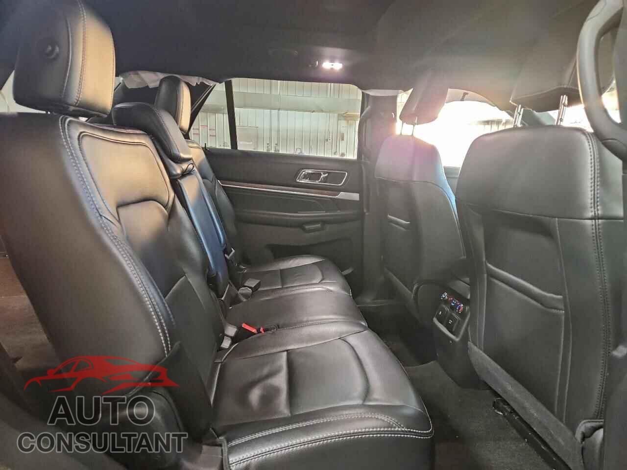 FORD EXPLORER 2018 - 1FM5K8F81JGB28005