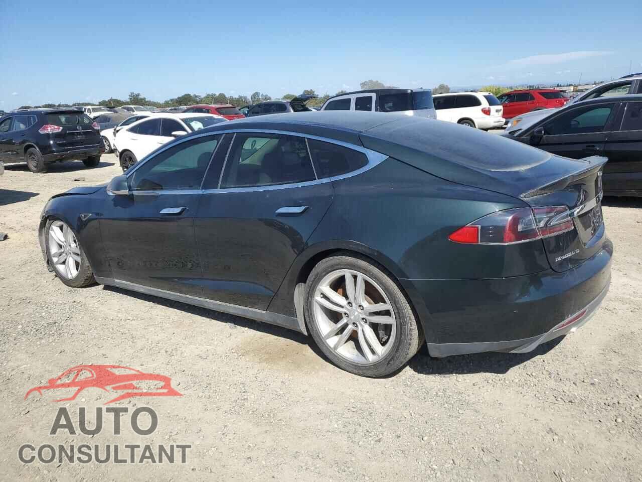TESLA MODEL S 2013 - 5YJSA1CG3DFP04043