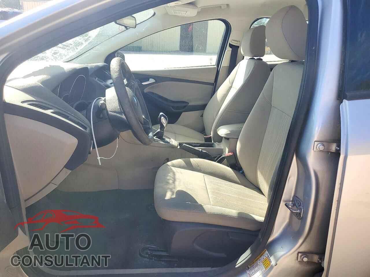 FORD FOCUS 2016 - 1FADP3F26GL396957