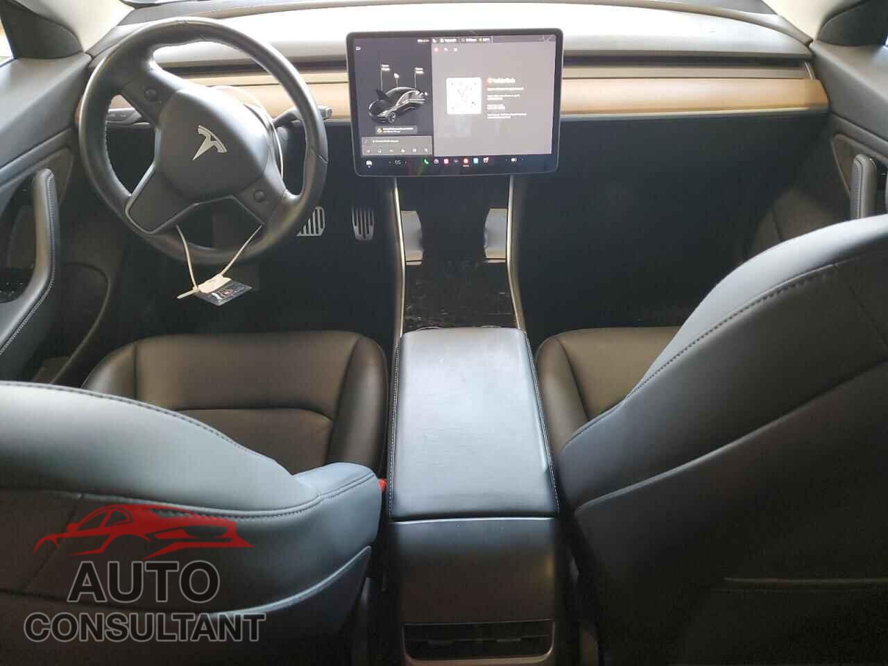TESLA MODEL 3 2018 - 5YJ3E1EAXJF152280