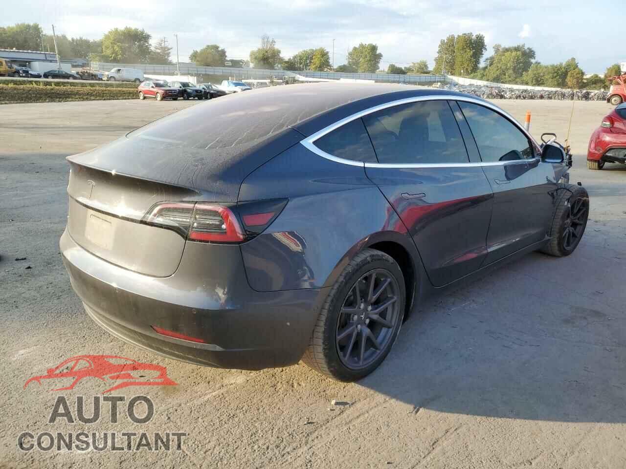 TESLA MODEL 3 2018 - 5YJ3E1EA7JF025793
