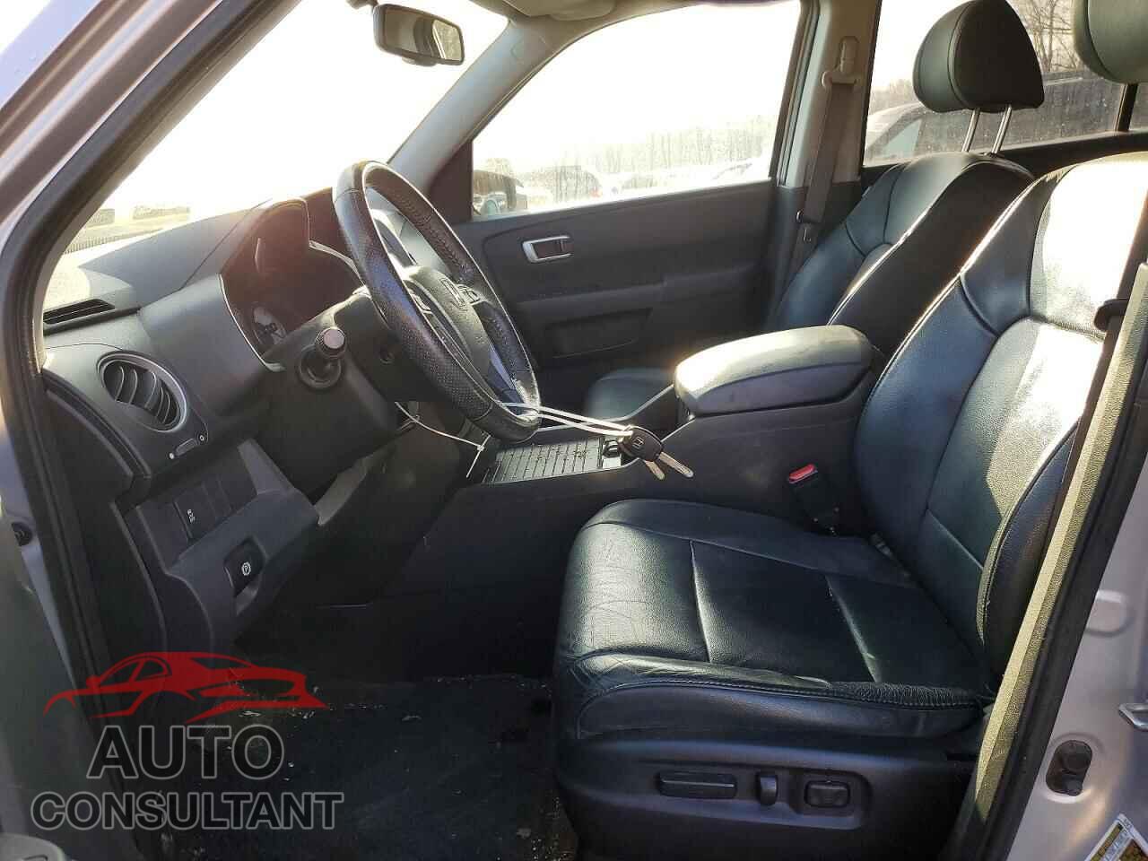 HONDA PILOT 2015 - 5FNYF4H70FB006854