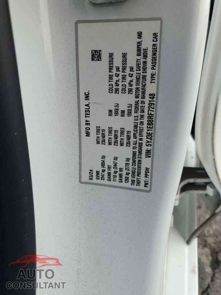 TESLA MODEL 3 2024 - 5YJ3E1EB8RF729148