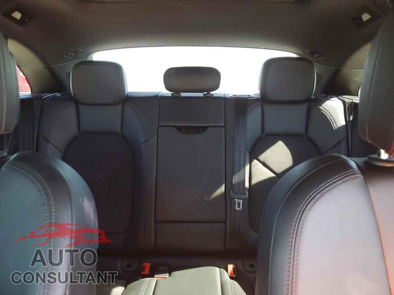 PORSCHE MACAN 2017 - WP1AA2A56HLB82884
