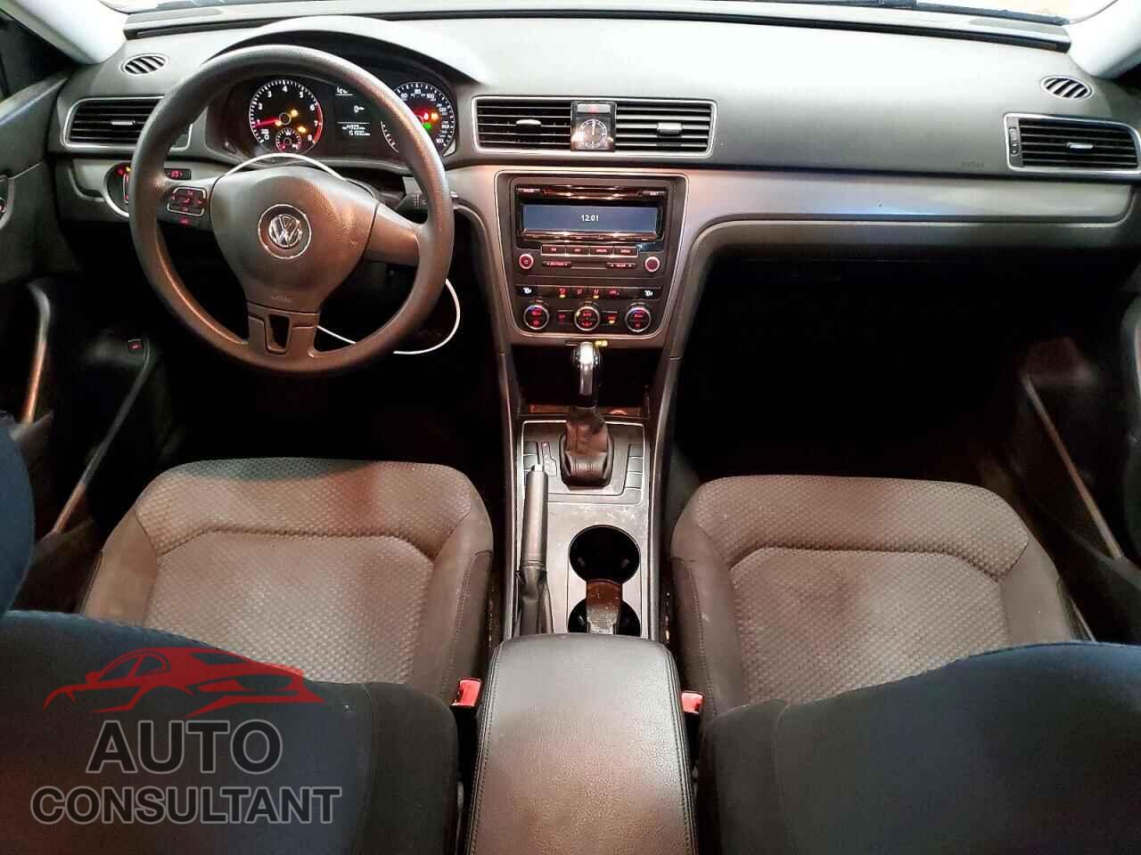 VOLKSWAGEN PASSAT 2012 - 1VWAP7A34CC073664