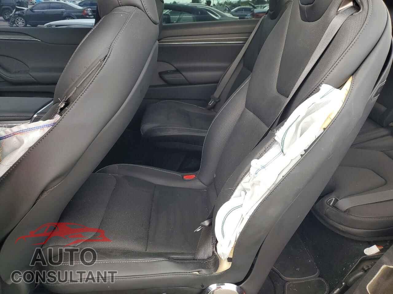 TESLA MODEL X 2024 - 7SAXCBE63RF445655