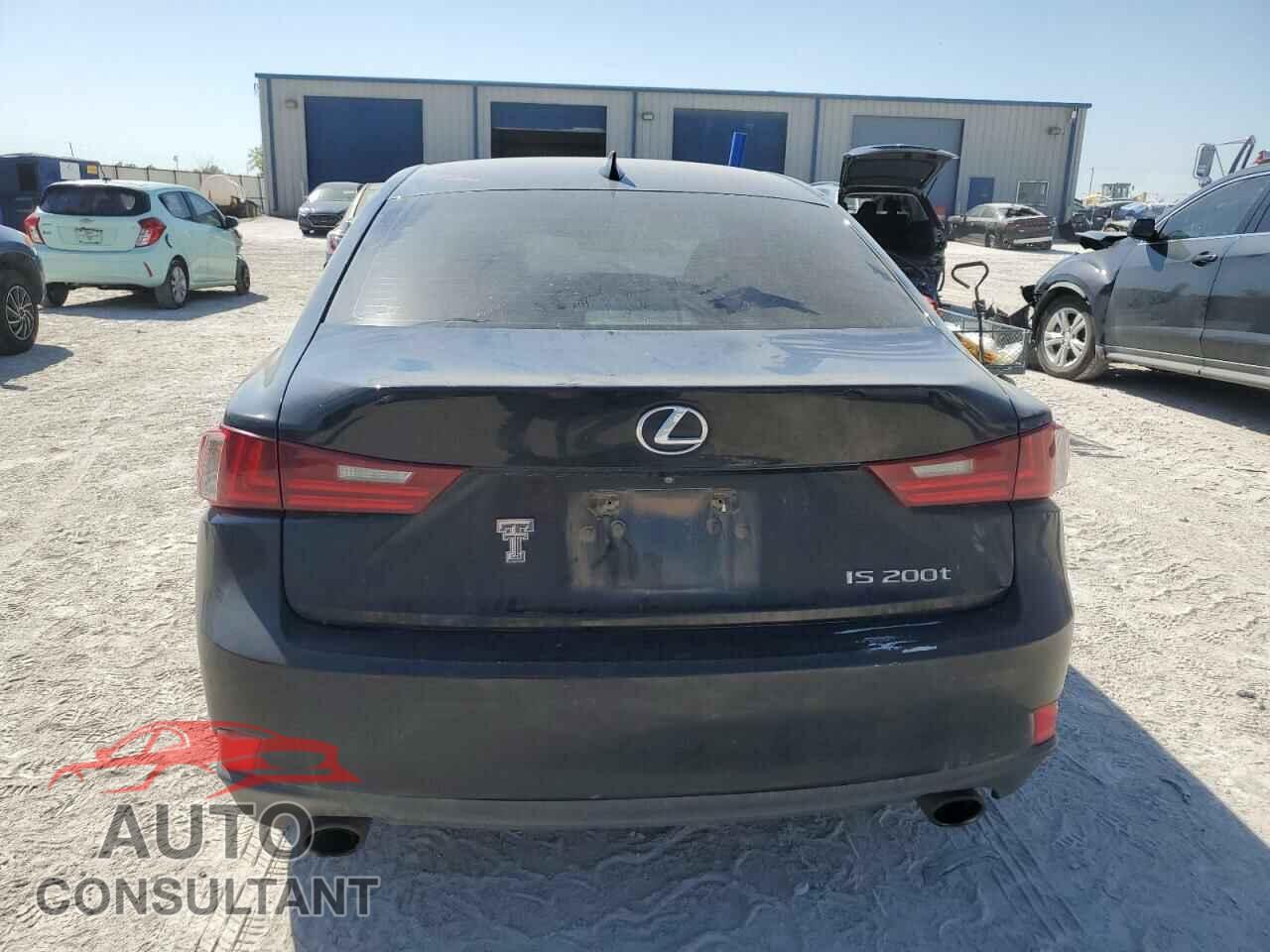 LEXUS IS 2016 - JTHBA1D2XG5022932