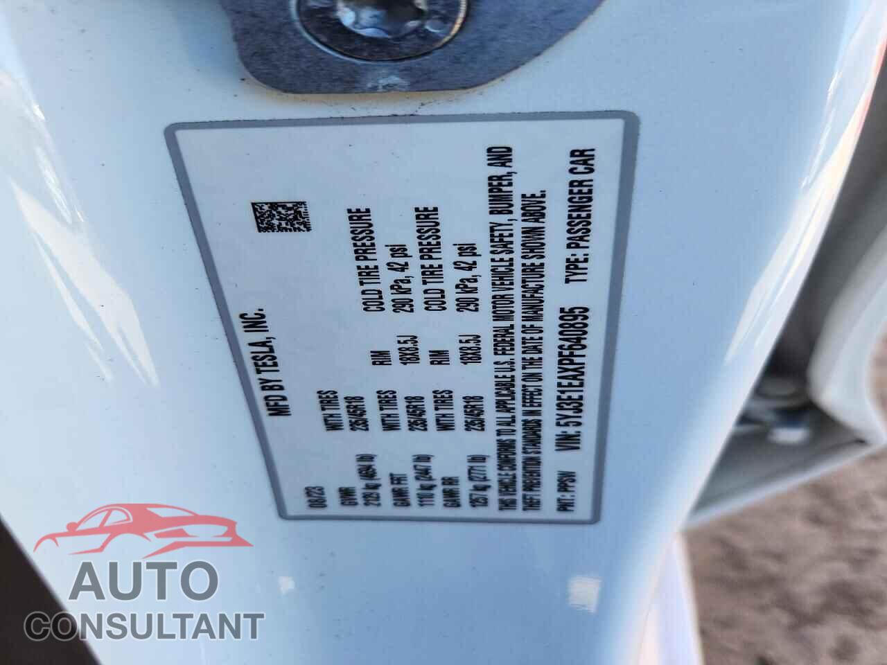 TESLA MODEL 3 2023 - 5YJ3E1EAXPF640895