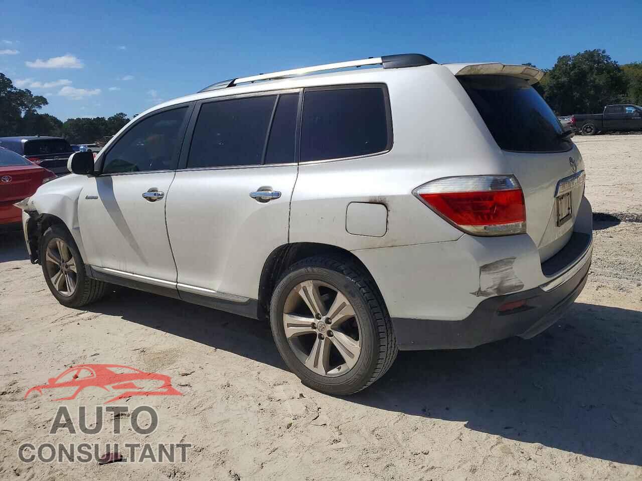 TOYOTA HIGHLANDER 2013 - 5TDYK3EH8DS095049