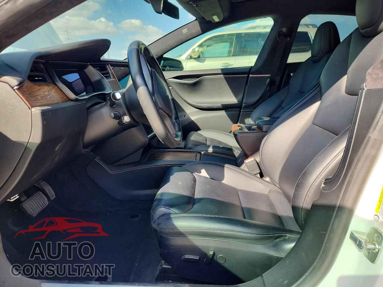 TESLA MODEL S 2020 - 5YJSA1E27LF400293