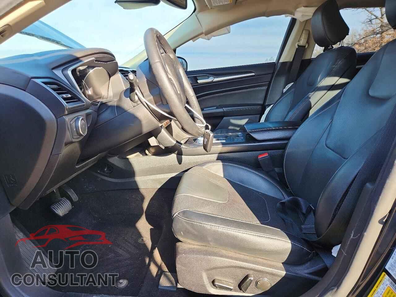 FORD FUSION 2020 - 3FA6P0SU8LR246309