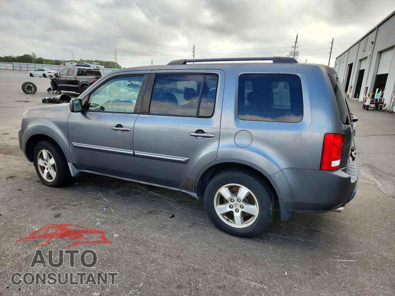 HONDA PILOT 2010 - 5FNYF3H45AB013257