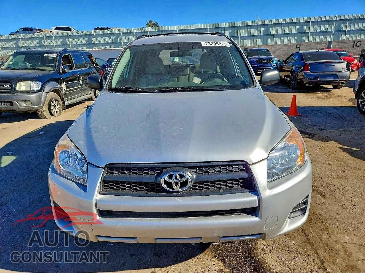 TOYOTA RAV4 2011 - 2T3ZF4DV3BW083182