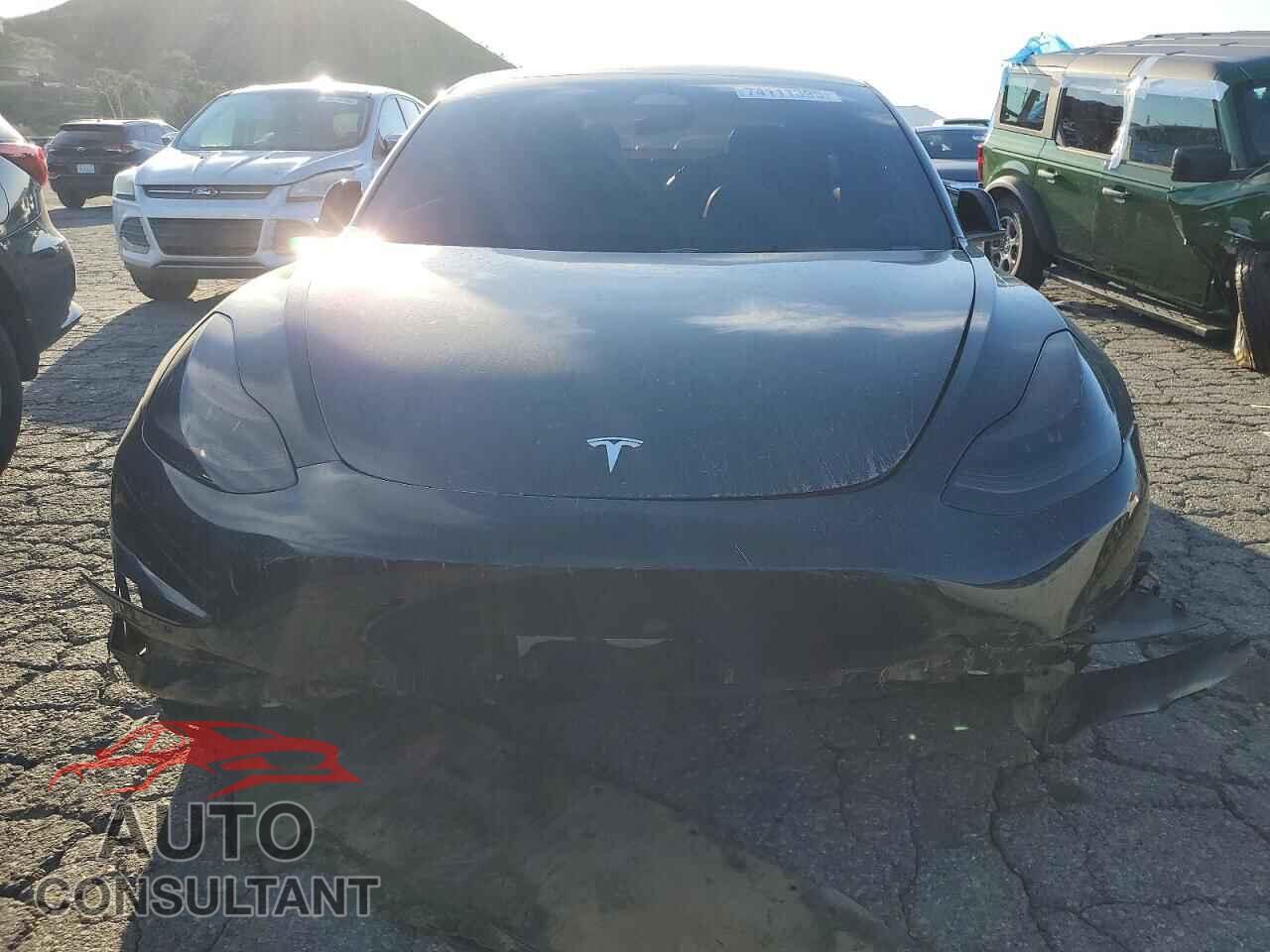TESLA MODEL 3 2022 - 5YJ3E1EA0NF299228