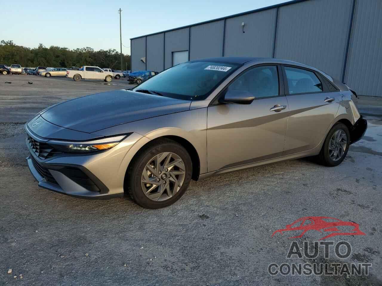 HYUNDAI ELANTRA 2024 - KMHLM4DG6RU754408